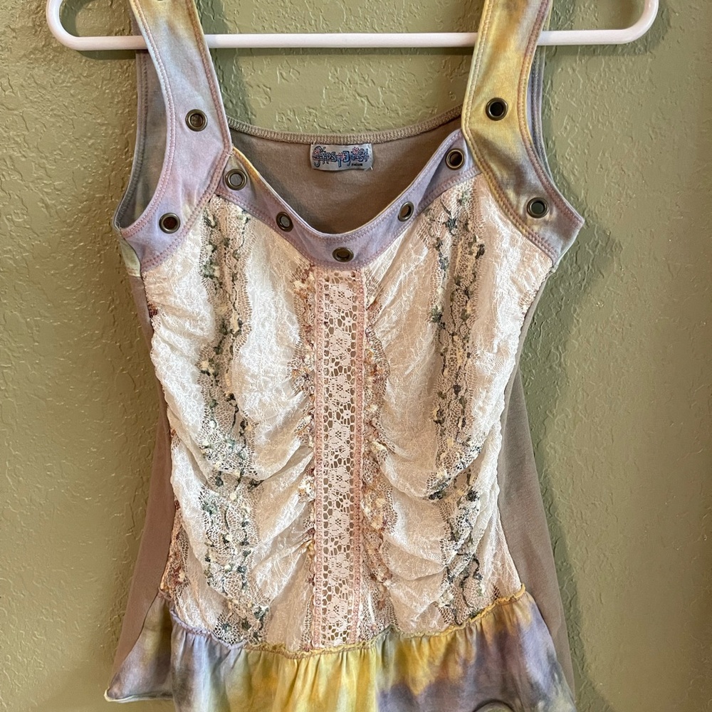 Gypsy Daisy Multicolor Lace-Accent Tank Top
